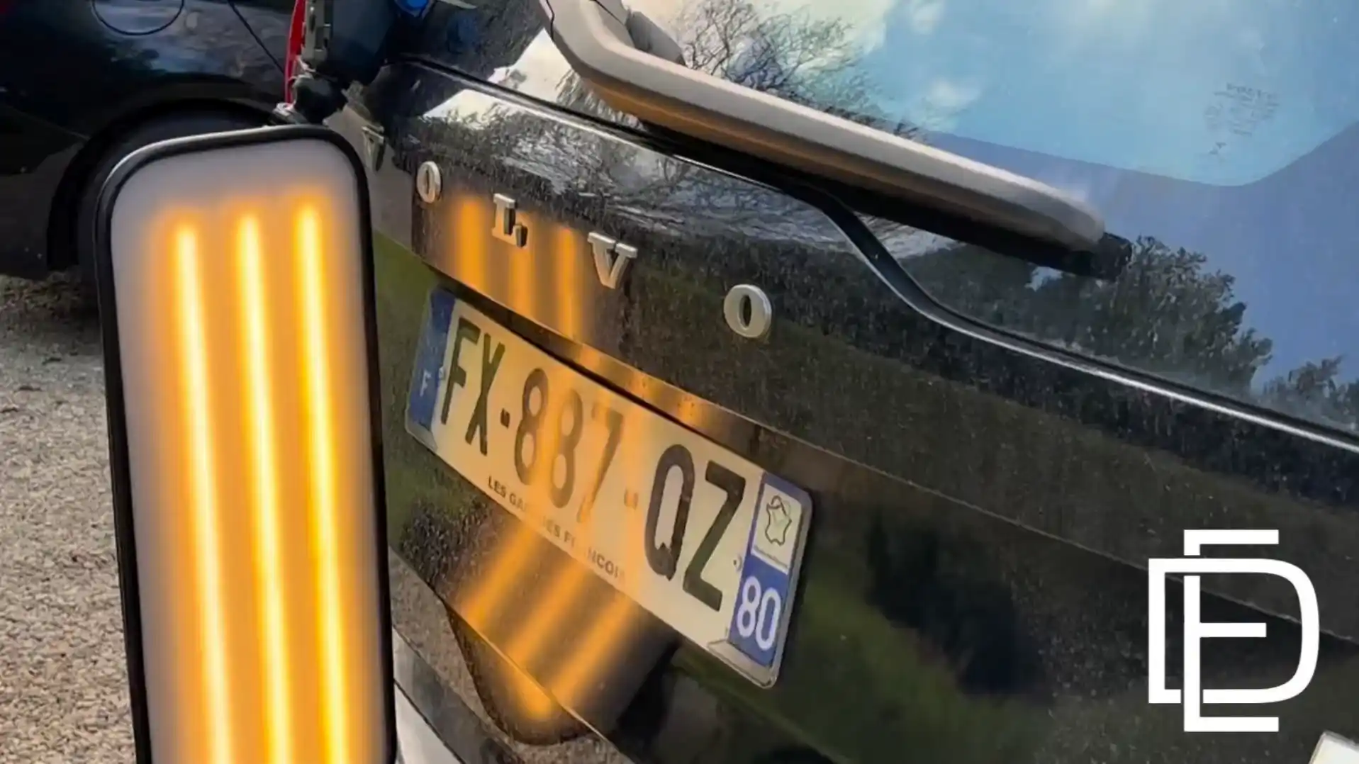 Volvo XC60 — panneau de coffre redressé (cas Abbeville)
